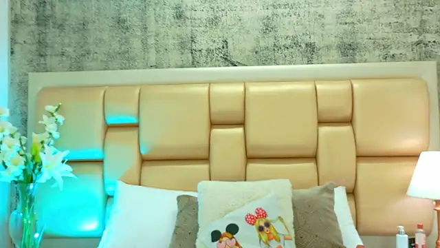 Snapshot of SelennaCooper chatting on 11/28/25, 11:35 SelennaCooper online show from 11/28/25, 11:35