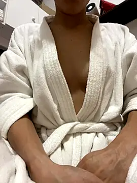 brunalameo online show from 11/28/25, 04:42