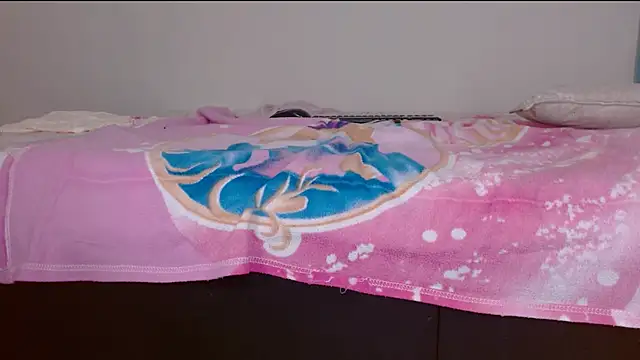 Snapshot of lulu_candydirtytemptation chatting on 11/21/25, 11:47 lulu candydirtytemptation online show from 11/21/25, 11:47