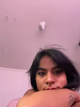 Sophie wyld online show from 12/02/25, 01:17