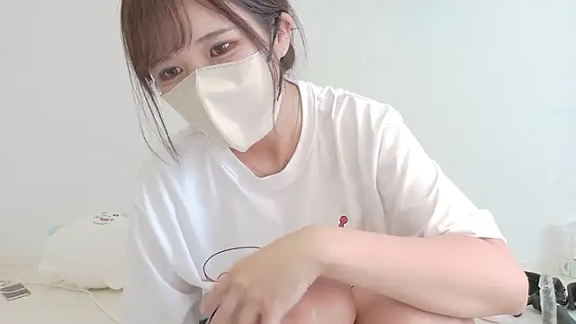 Snapshot of Nemu_chan_ chatting on 07/15/26, 09:53 Nemu chan online show from 07/15/26, 09:53