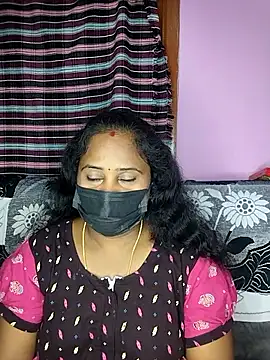 Snapshot of Tamil_devagi chatting on 06/17/26, 10:39 Tamil devagi online show from 06/17/26, 10:39