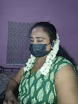 Snapshot of Tamil_devagi chatting on 06/24/26, 05:34 Tamil devagi online show from 06/24/26, 05:34