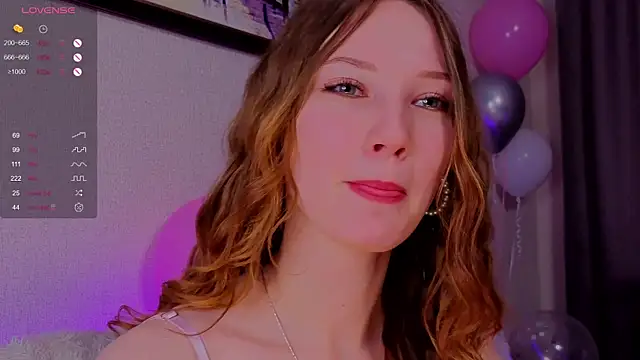 Alisavine online show from 04/22/26, 06:09