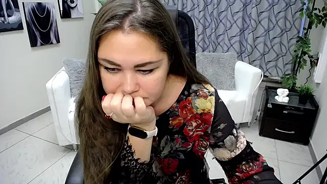 Susanna S online show from 11/20/25, 10:15