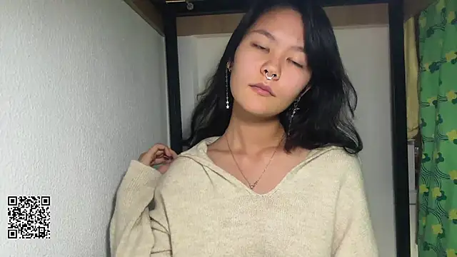 Snapshot of CucDierolf chatting on 11/18/25, 01:15 CucDierolf online show from 11/18/25, 01:15