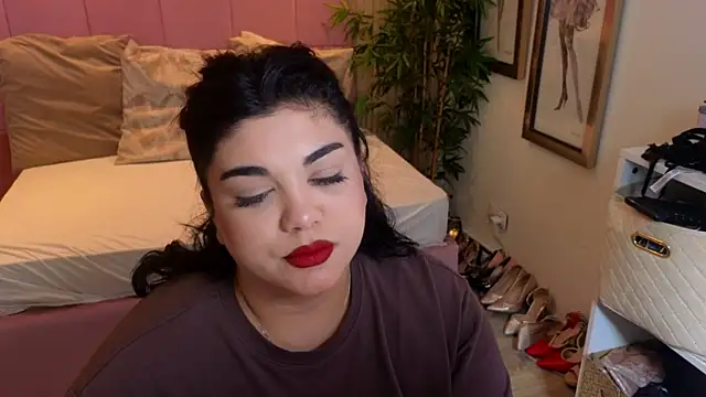 Snapshot of SpicyCarlaXX chatting on 03/24/26, 08:47 SpicyCarlaXX online show from 03/24/26, 08:47