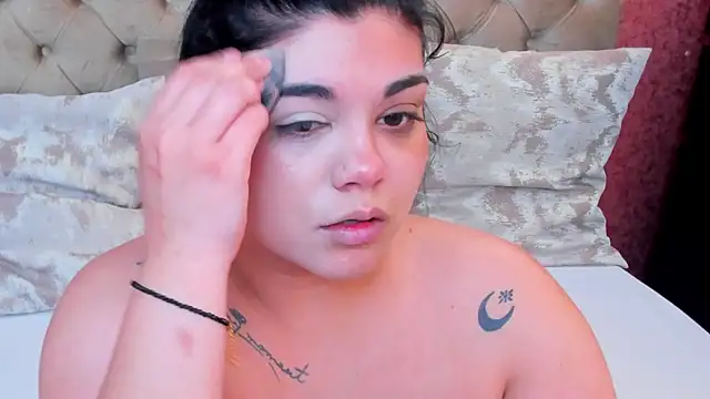 Snapshot of SpicyCarlaXX chatting on 05/15/26, 01:07 SpicyCarlaXX online show from 05/15/26, 01:07