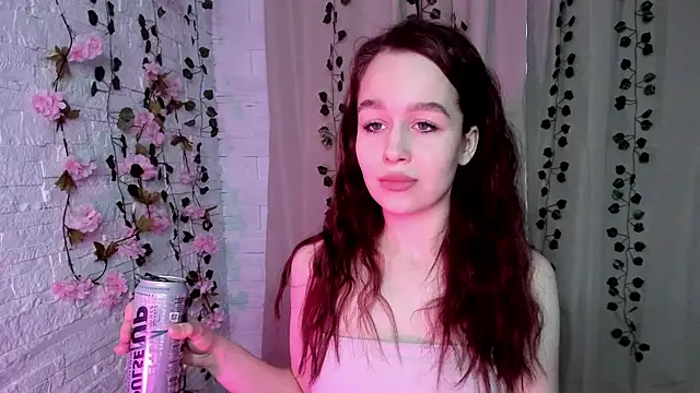 Snapshot of SteshaRay chatting on 12/01/25, 04:17 SteshaRay online show from 12/01/25, 04:17