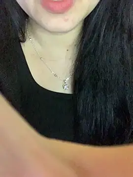 Hanni 22 online show from 11/26/25, 04:19