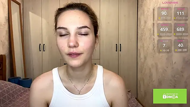 Snapshot of CatherineSaretto chatting on 11/29/25, 05:05 CatherineSaretto online show from 11/29/25, 05:05