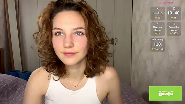 Snapshot of CatherineSaretto chatting on 11/30/25, 06:01 CatherineSaretto online show from 11/30/25, 06:01