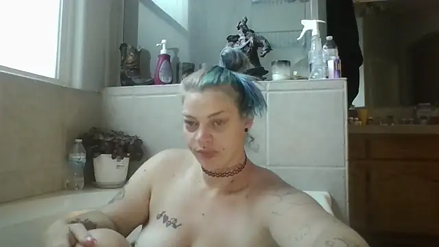Snapshot of anitabonghit chatting on 05/20/26, 01:06 anitabonghit online show from 05/20/26, 01:06