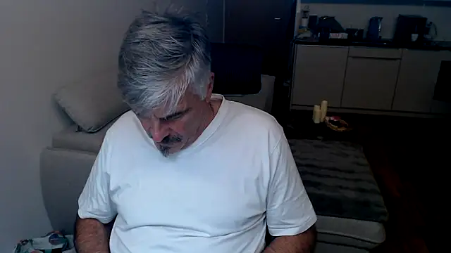 Buidapest online show from 01/19/26, 11:03