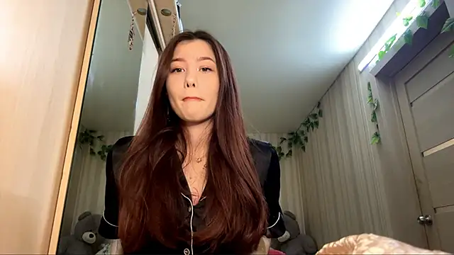 CutieSlim online show from 12/03/25, 10:02