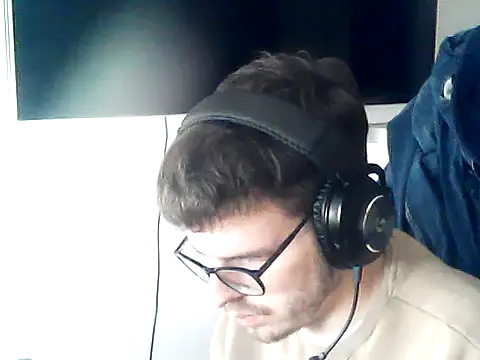 Snapshot of DesertedMonoxide chatting on 03/25/26, 04:02 DesertedMonoxide online show from 03/25/26, 04:02