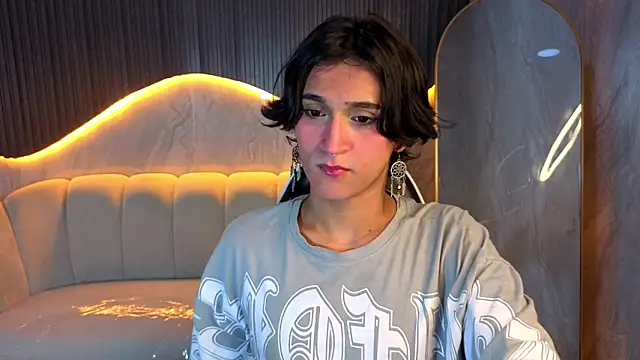 zoe tp online show from 12/16/25, 07:52