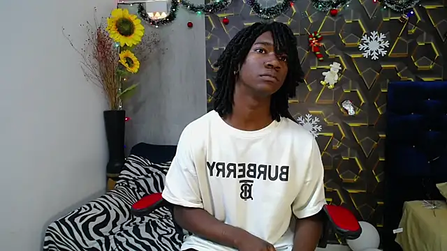 Snapshot of negga_cum chatting on 11/28/25, 01:58 negga cum online show from 11/28/25, 01:58