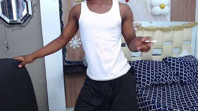 Snapshot of negga_cum chatting on 11/30/25, 01:15 negga cum online show from 11/30/25, 01:15