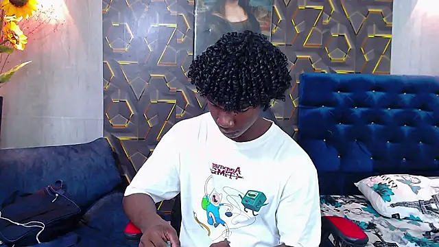 Snapshot of negga_cum chatting on 02/17/26, 02:24 negga cum online show from 02/17/26, 02:24