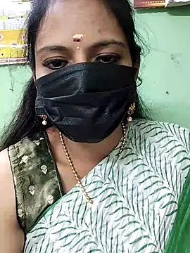 Snapshot of Queen-Neha chatting on 11/19/25, 05:57 Queen-Neha online show from 11/19/25, 05:57