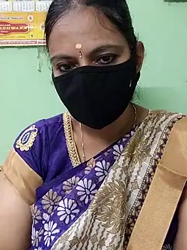 Snapshot of Queen-Neha chatting on 11/30/25, 06:01 Queen-Neha online show from 11/30/25, 06:01