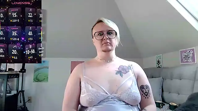 queerlyjaz online show from 04/24/26, 03:36