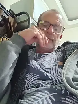Snapshot of nard53 chatting on 06/24/26, 10:42 nard53 online show from 06/24/26, 10:42
