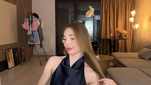 Jolienne online show from 04/28/26, 08:14