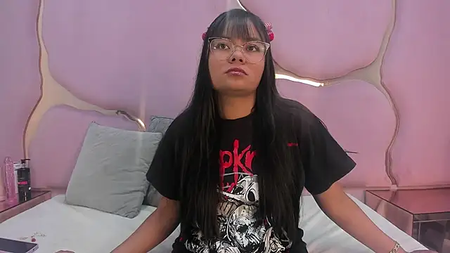 Aisha Leenss online show from 01/16/26, 02:10