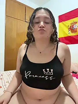 Snapshot of SulaySpain chatting on 05/20/26, 10:27 SulaySpain online show from 05/20/26, 10:27