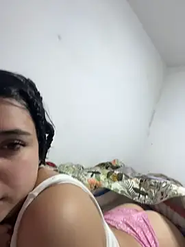 Snapshot of Katherinesweett_ chatting on 01/11/26, 04:17 Katherinesweett online show from 01/11/26, 04:17