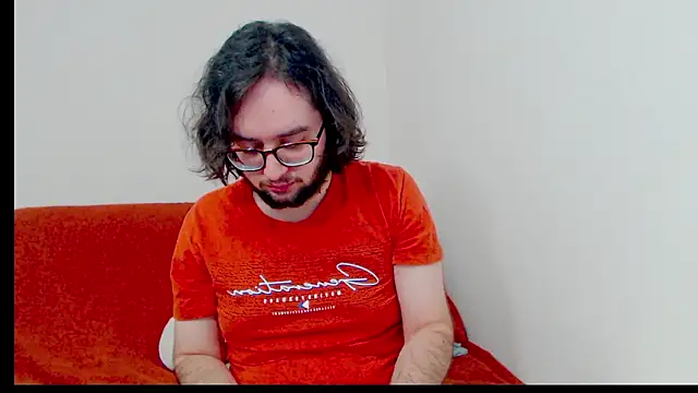 Snapshot of eren_jaeger2000 chatting on 03/13/26, 03:35 eren jaeger2000 online show from 03/13/26, 03:35