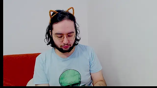 Snapshot of eren_jaeger2000 chatting on 03/15/26, 05:13 eren jaeger2000 online show from 03/15/26, 05:13