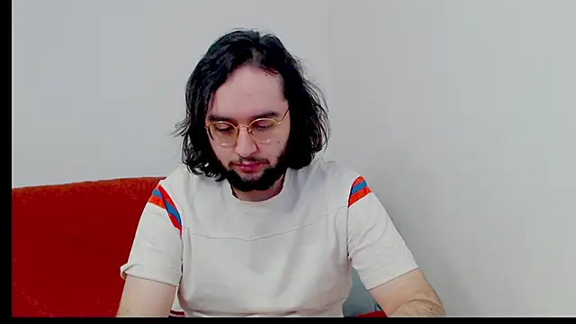 Snapshot of eren_jaeger2000 chatting on 03/30/26, 11:33 eren jaeger2000 online show from 03/30/26, 11:33