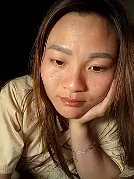 Lee-Thee online show from 11/24/25, 12:27