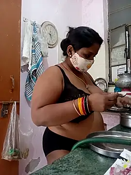 CUTE-LOVE-SWEETS online show from 04/13/26, 03:50