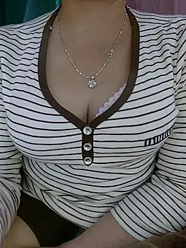 Lianlian68 online show from 12/01/25, 02:11