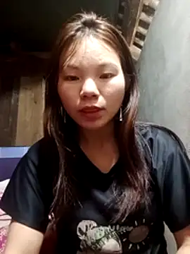 yu-zhen online show from 11/28/25, 04:59