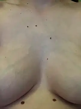 bettyButterfly online show from 06/26/26, 08:13