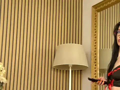 IvyCole online show from 12/04/25, 07:28