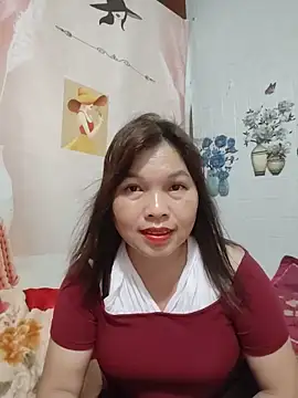 Snapshot of Cover-baa chatting on 05/18/26, 11:49 Cover-baa online show from 05/18/26, 11:49