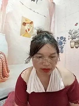 Snapshot of Cover-baa chatting on 05/22/26, 04:19 Cover-baa online show from 05/22/26, 04:19