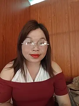 Snapshot of Cover-baa chatting on 05/25/26, 10:32 Cover-baa online show from 05/25/26, 10:32