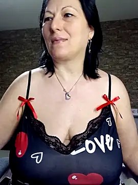 LeillaaX online show from 04/03/26, 07:17