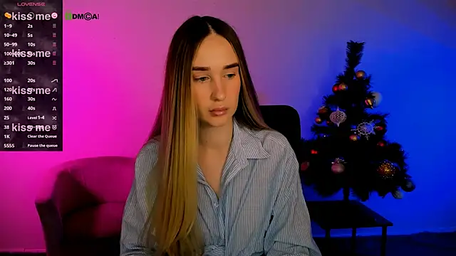  kellykitten  online show from 12/17/25, 09:59