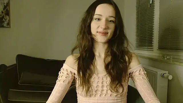 Snapshot of Tinybutt5368 chatting on 11/19/25, 05:57 Tinybutt5368 online show from 11/19/25, 05:57