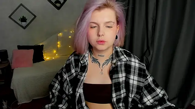 shadow  purrr online show from 11/28/25, 02:36