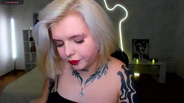 shadow  purrr online show from 12/19/25, 01:01