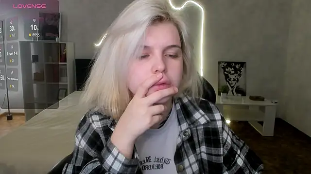 shadow  purrr online show from 01/08/26, 12:35